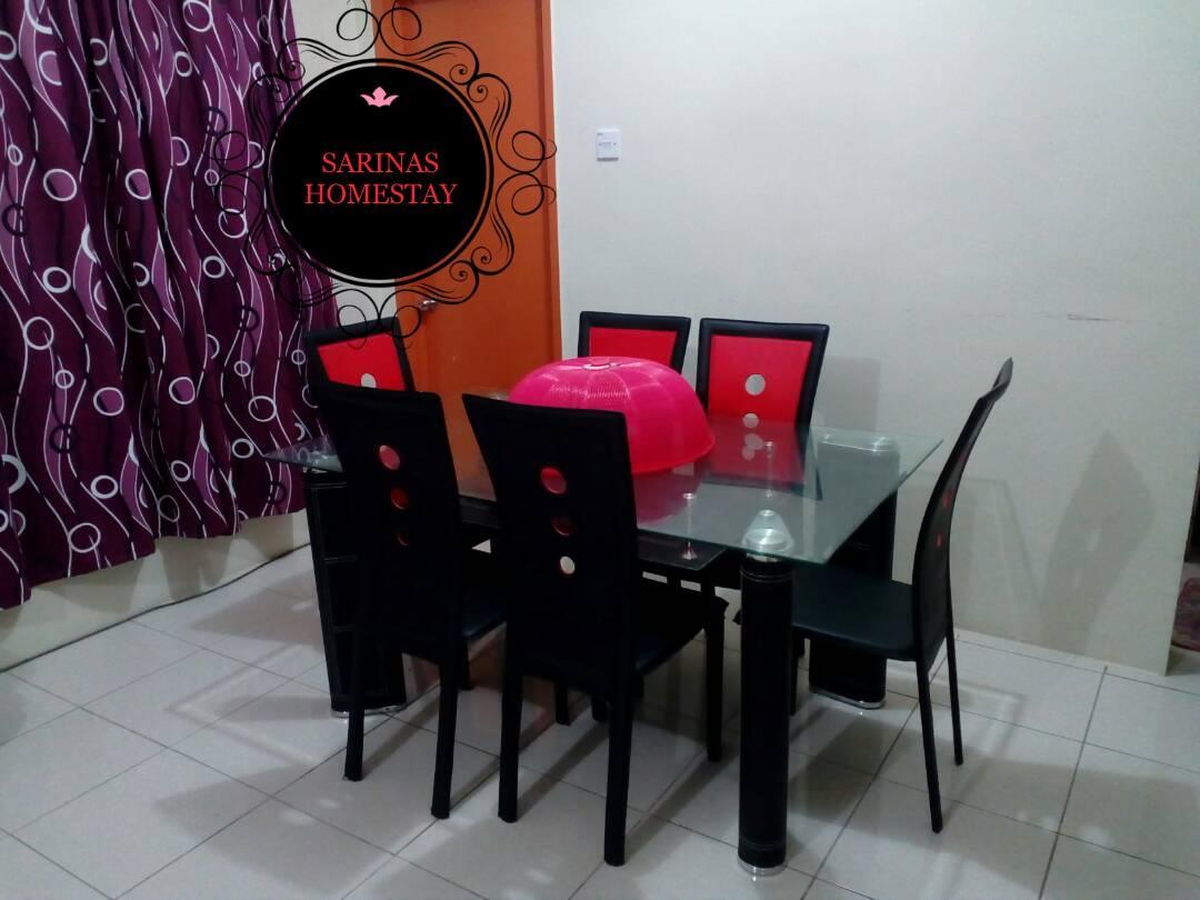 סמפורנה Sarinas Homestay מראה חיצוני תמונה